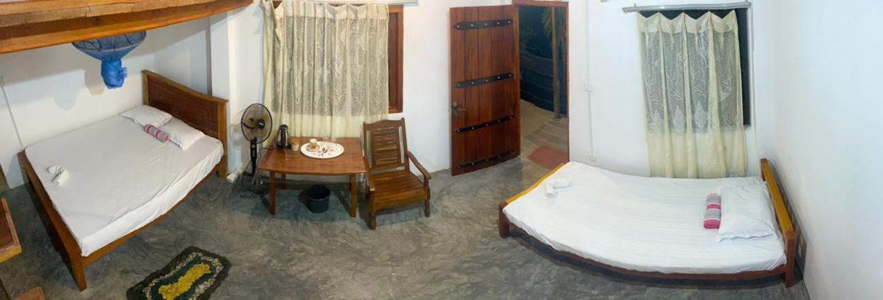 Sunil'S Homestay Sinharaja Kalawana Rum bild