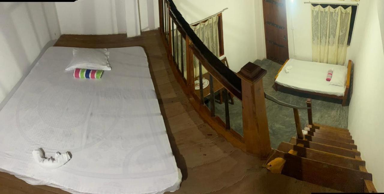 Sunil'S Homestay Sinharaja Kalawana Rum bild
